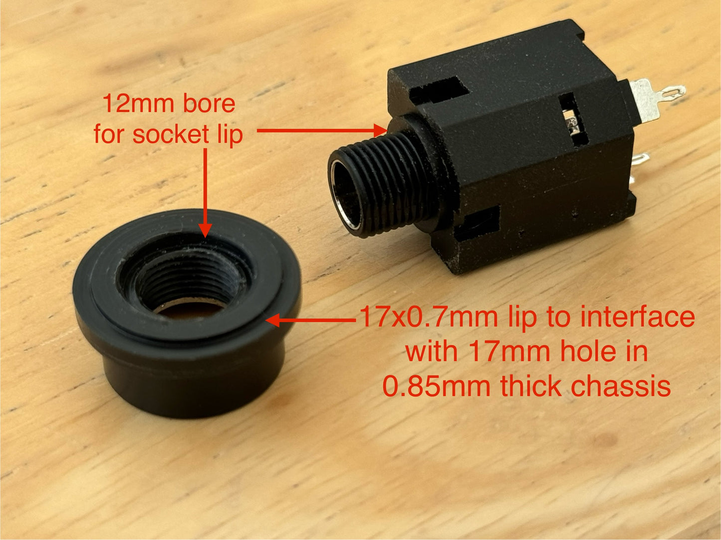 Dynachord Echochord 17mm DIN to 1/4” Jack Adapter (Front)